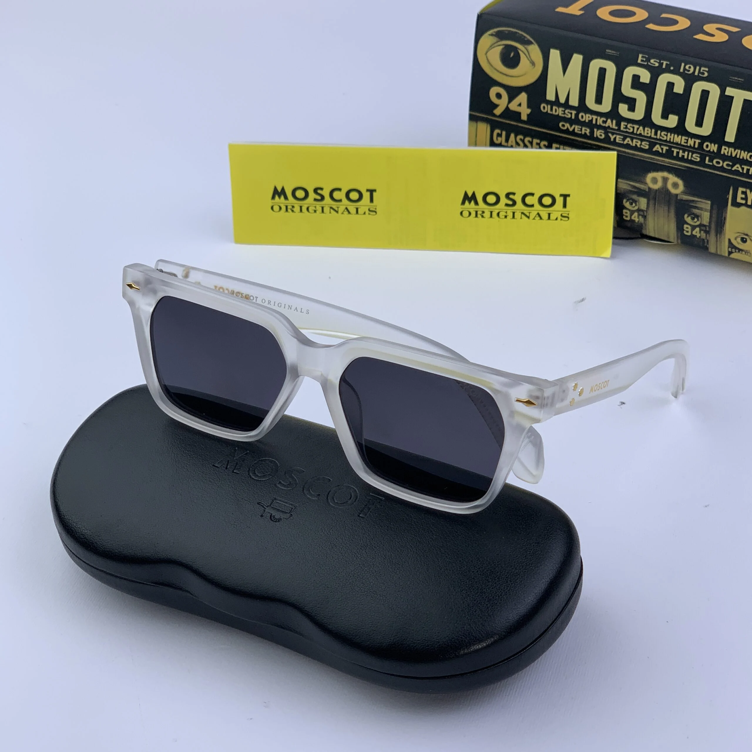 عینک آفتابی چندضلعی مسکات کد 1