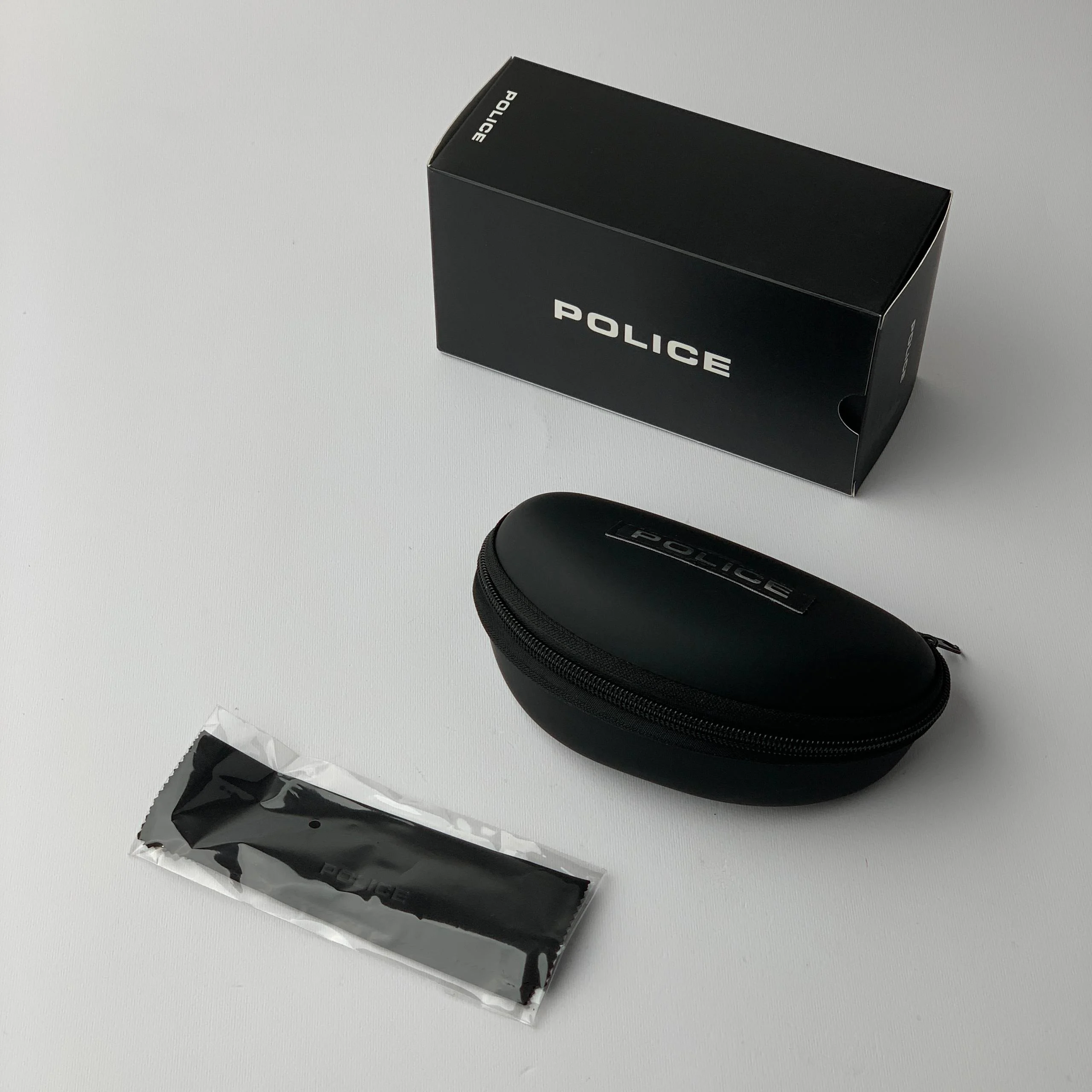 جلد اورجینال برند پلیس